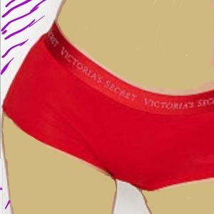 BNWT VICTORIA'S SECRET BOYSHORTS LIPSTICK RED